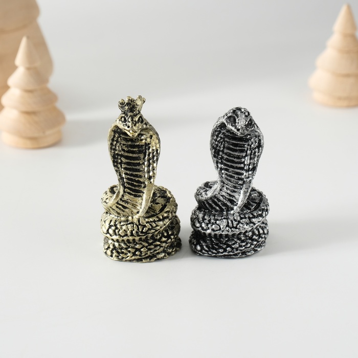 Фигурка полистоун «Королевская кобра», 3×2.5×6 см, МИКС