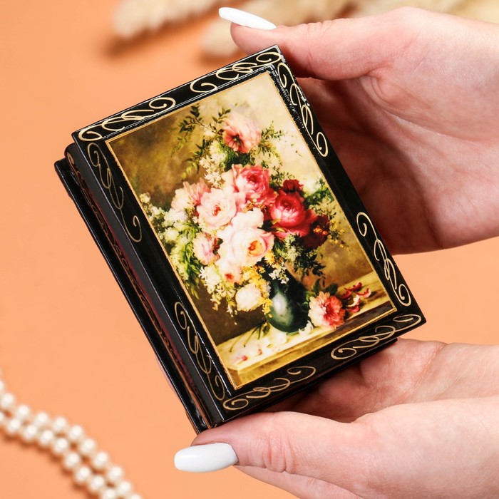 Шкатулка для украшений «Букет пионов в вазе», 7.5×10 см, лаковая миниатюра