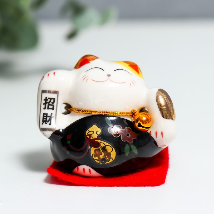 Набор фигурок керамика «Манэки-нэко - наслаждение», 5 шт., 4.5×3.8×4.6 см