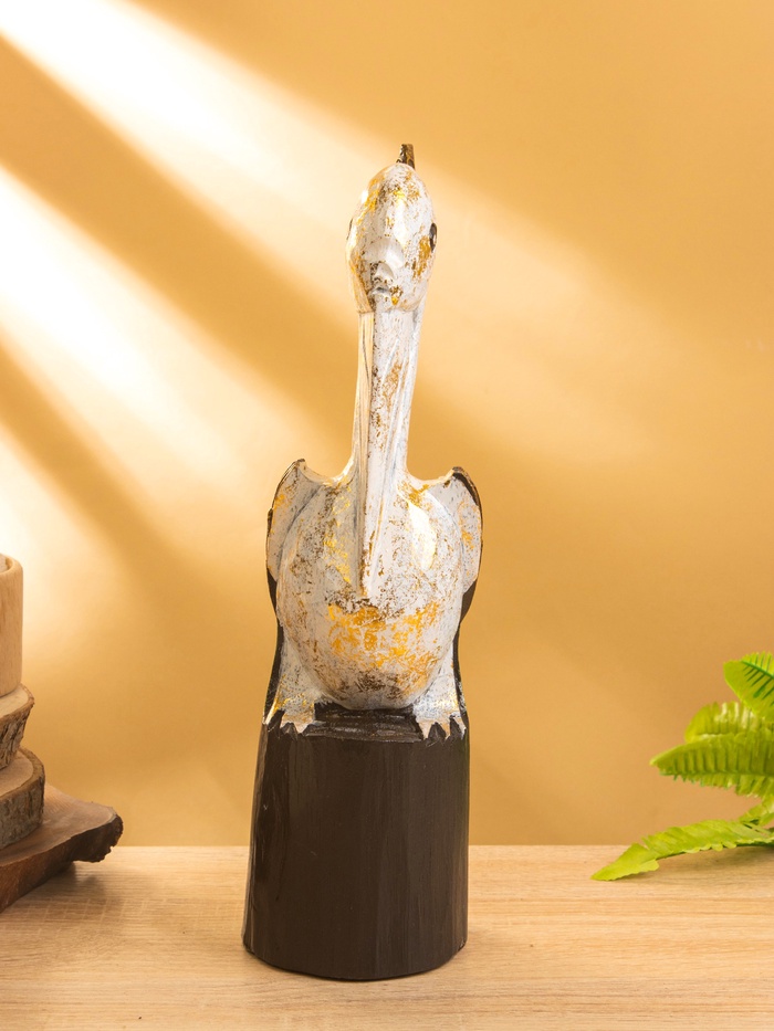 Сувенир интерьерный «Пеликан», 10×10×33 см, дерево, белый с золотом