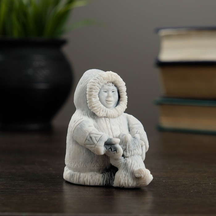 Фигурка «Ребенок со щенком», 5.5 см