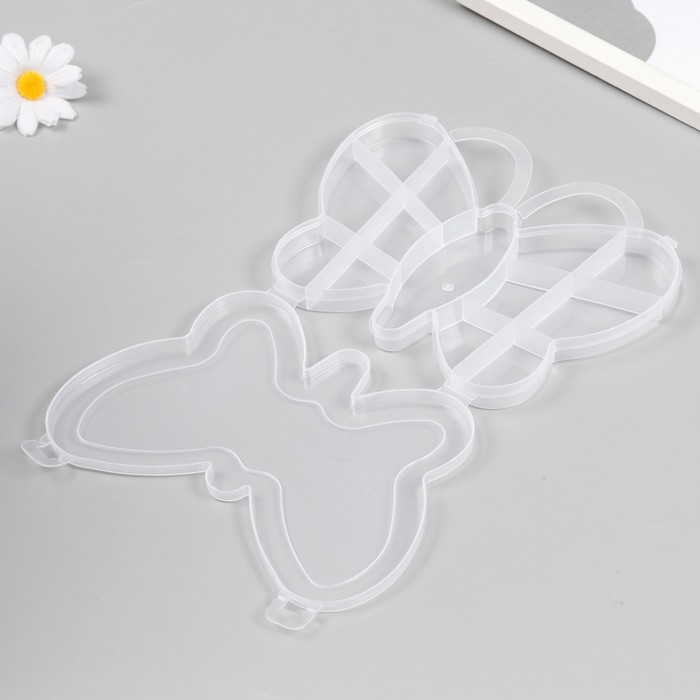 Шкатулка - органайзер для хранения мелочей «Бабочка», 13 отделений, пластик, прозрачная, 14×18.5×2.5 см