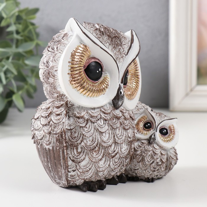 Фигурка полистоун «Совушка с совёнком, с золотыми глазами», 13.5×11.5×7.5 см