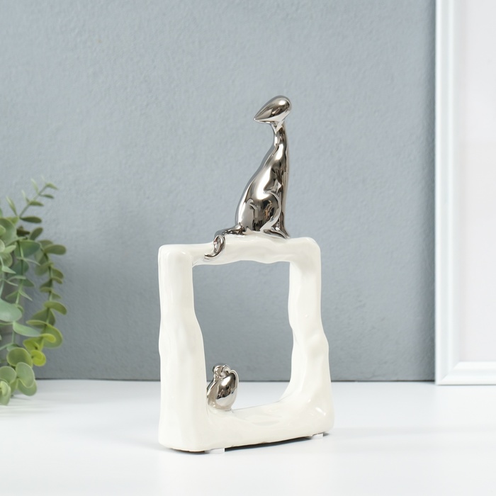 Фигурка керамика «Кошки-мышки. Квадрат», белый с серебром, 5.2×13.5×23 см