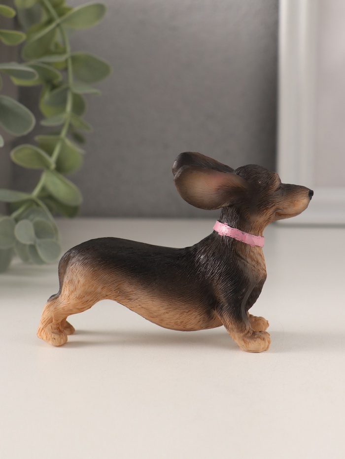 Фигурка полистоун «Такса с летящими ушами», 10×3×6.5 см