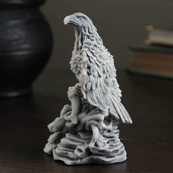 Фигурка «Орёл малый», 10 см