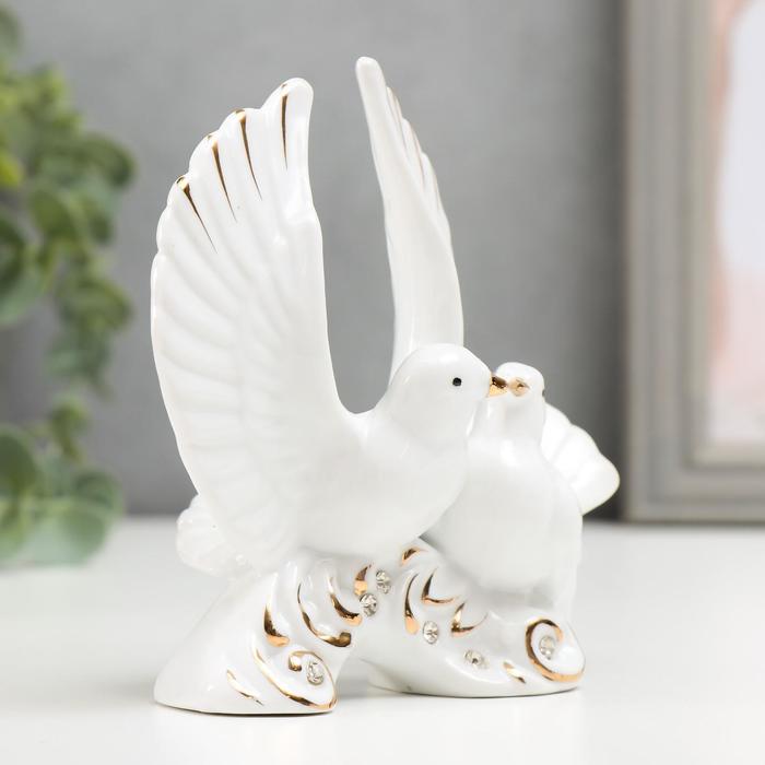 Фигурка керамика под фарфор «Белые голуби», стразы, 11.7×6×12.3 см