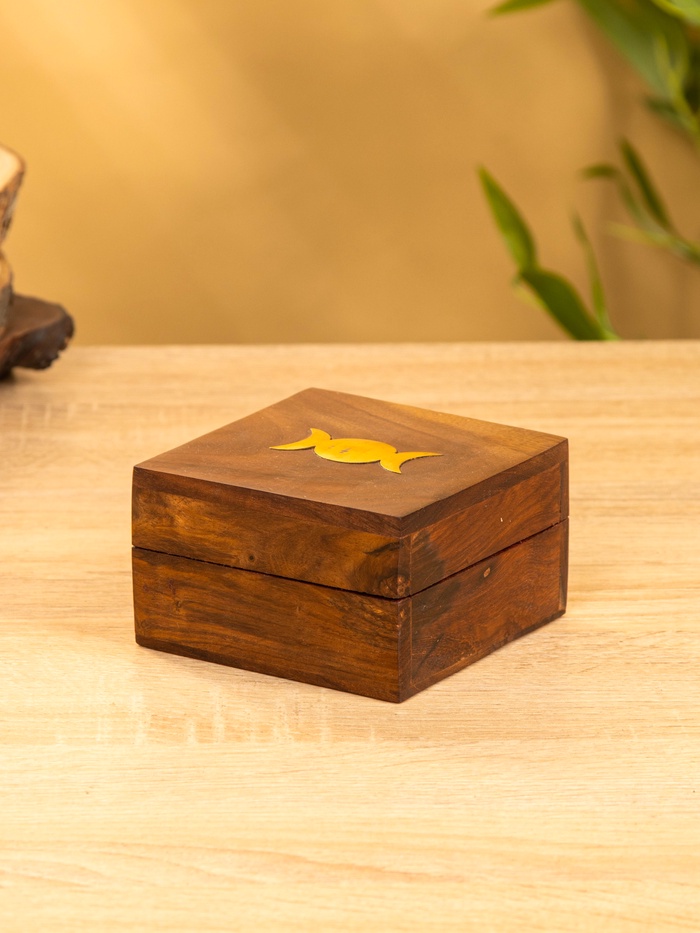 Шкатулка «Фазы Луны», 10×10×6 см, дерево шишам