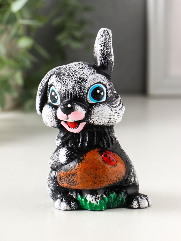 Фигурка гипс «Зайчонок с грибком», 12×8×7 см