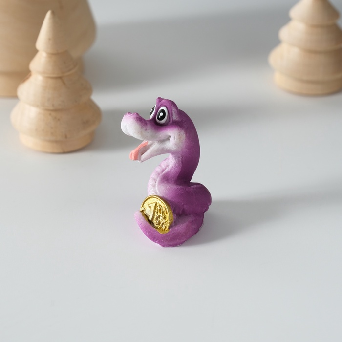Фигурка полистоун «Змейка с монеткой», 2.5×2.5×4 см, МИКС