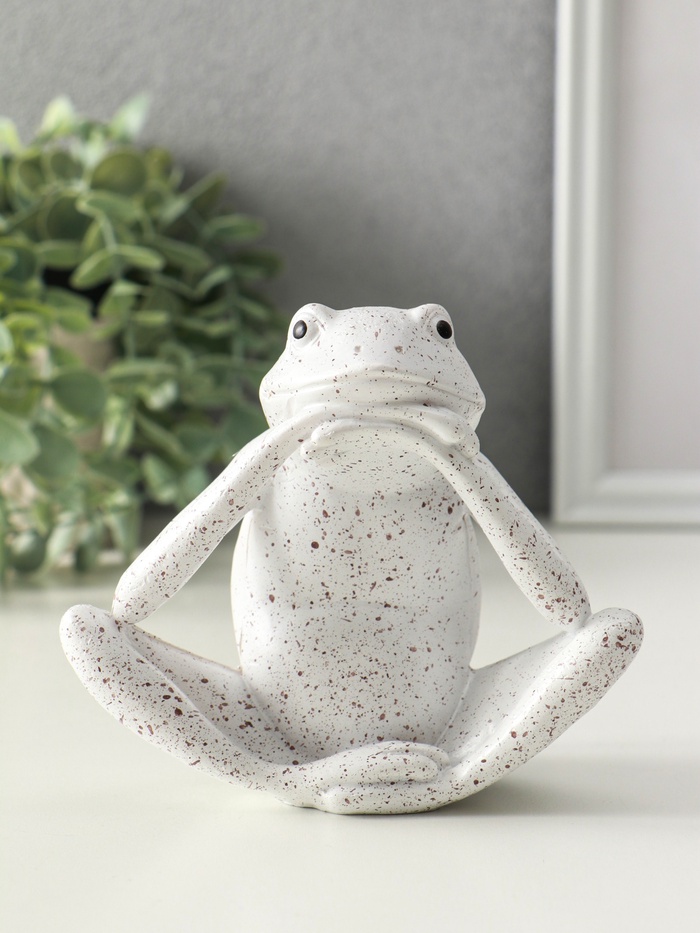 Фигурка полистоун «Белая лягушка», 6×13.5×11.5 см