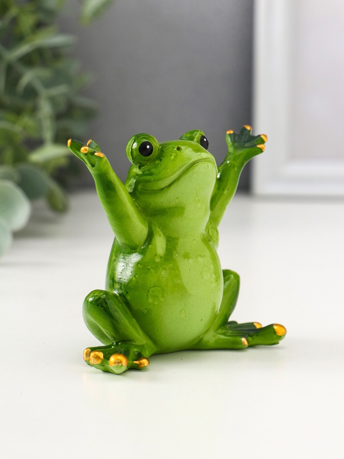 Фигурка полистоун лак «Лягуха - приветствие», 8×6×8 см, МИКС