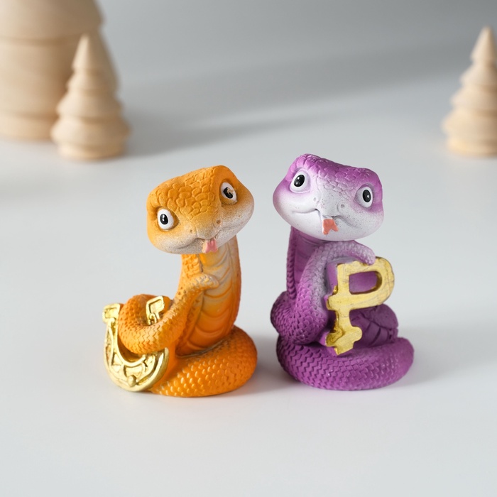 Фигурка полистоун «Змейка с символом богатства», 4×3.5×6.5 см, МИКС