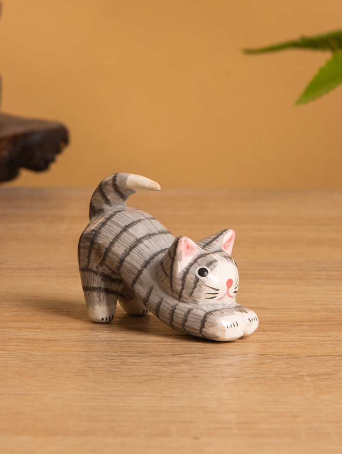 Сувенир «Потягивающийся Кот», 2.5×6×5 см, дерево, серый