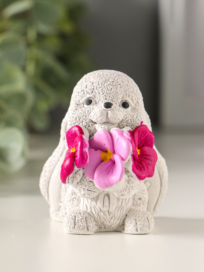 Фигурка гипс «Кролик с анютиными глазками», 6×6×4, цветной