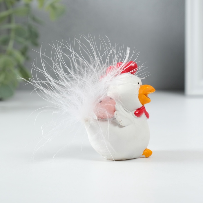 Фигурка полистоун «Петушок белый с розовым яйцом», 5×4×6.5 см