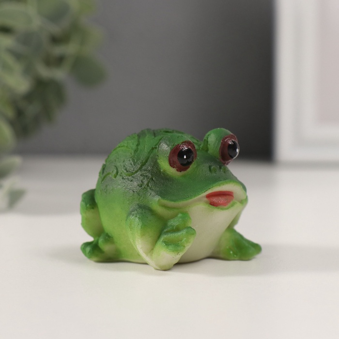 Фигурка полистоун «Лягушонок с большими глазами», 5×4.5×4 см, МИКС