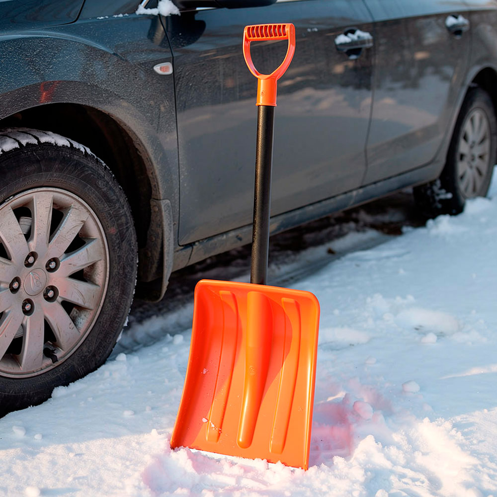 Лопата автомобильная