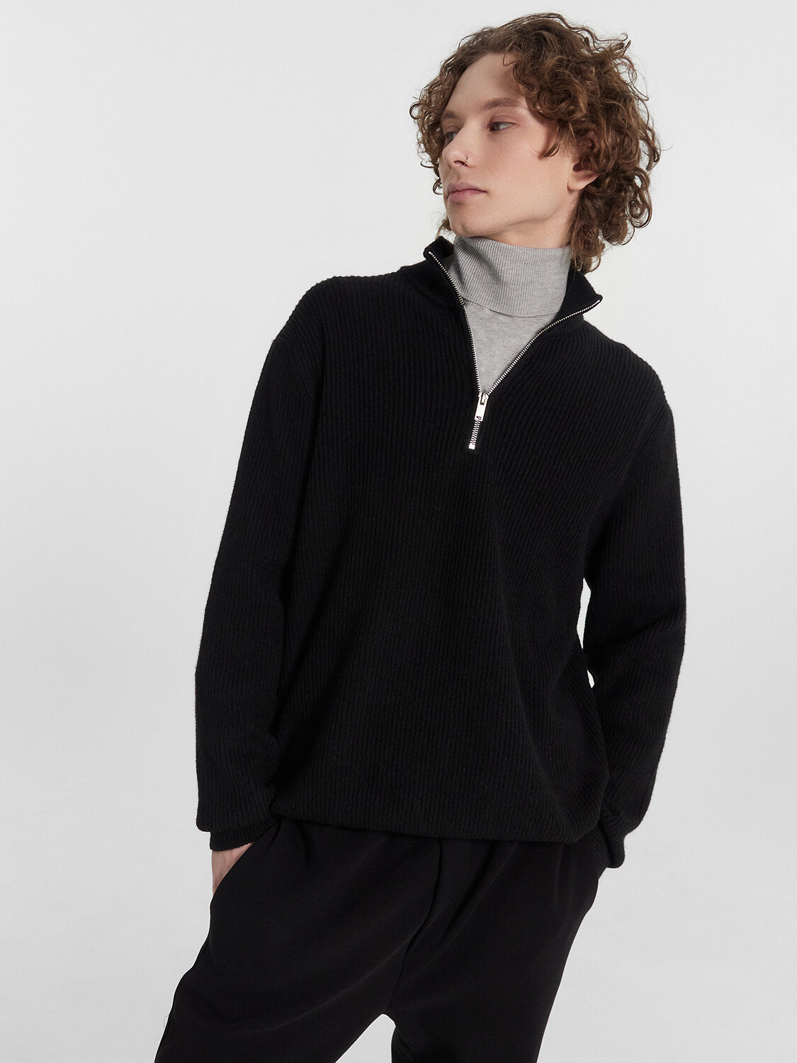 ст. цена1904руб.! MARK FORMELLE Джемпер 121923черный