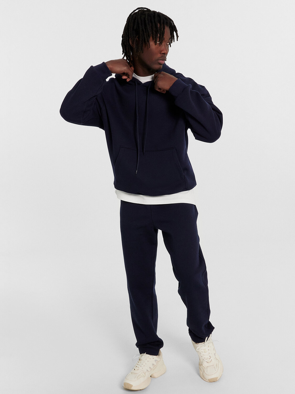 ст. цена3095руб.! MARK FORMELLE Костюм 191027сине -черный