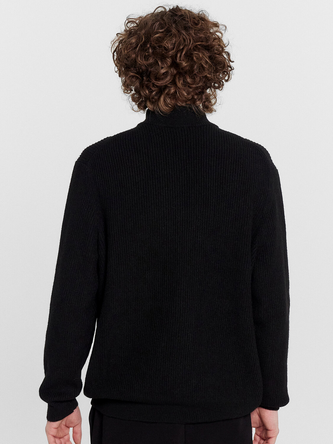 ст. цена1904руб.! MARK FORMELLE Джемпер 121923черный