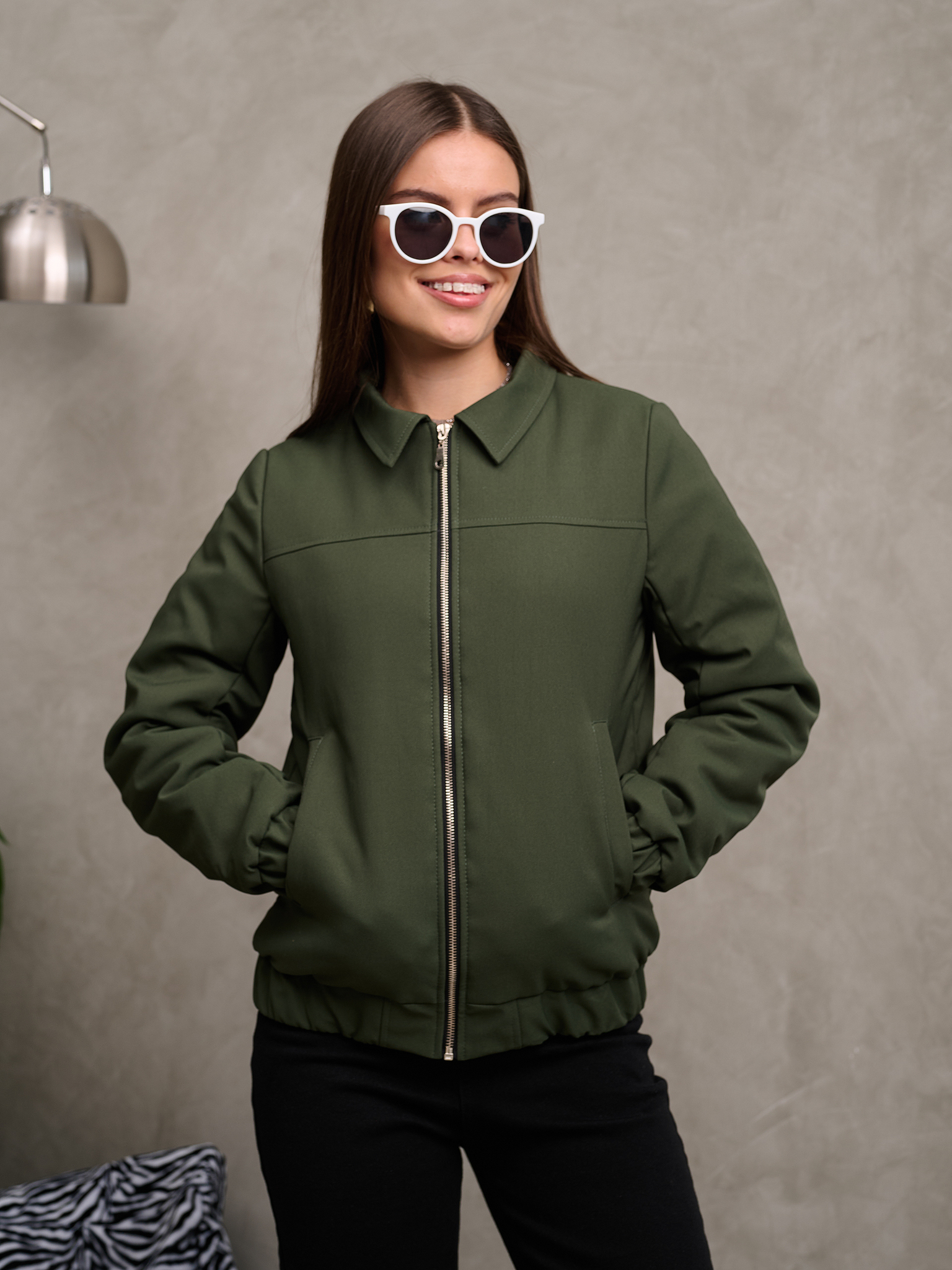 Бомбер женский