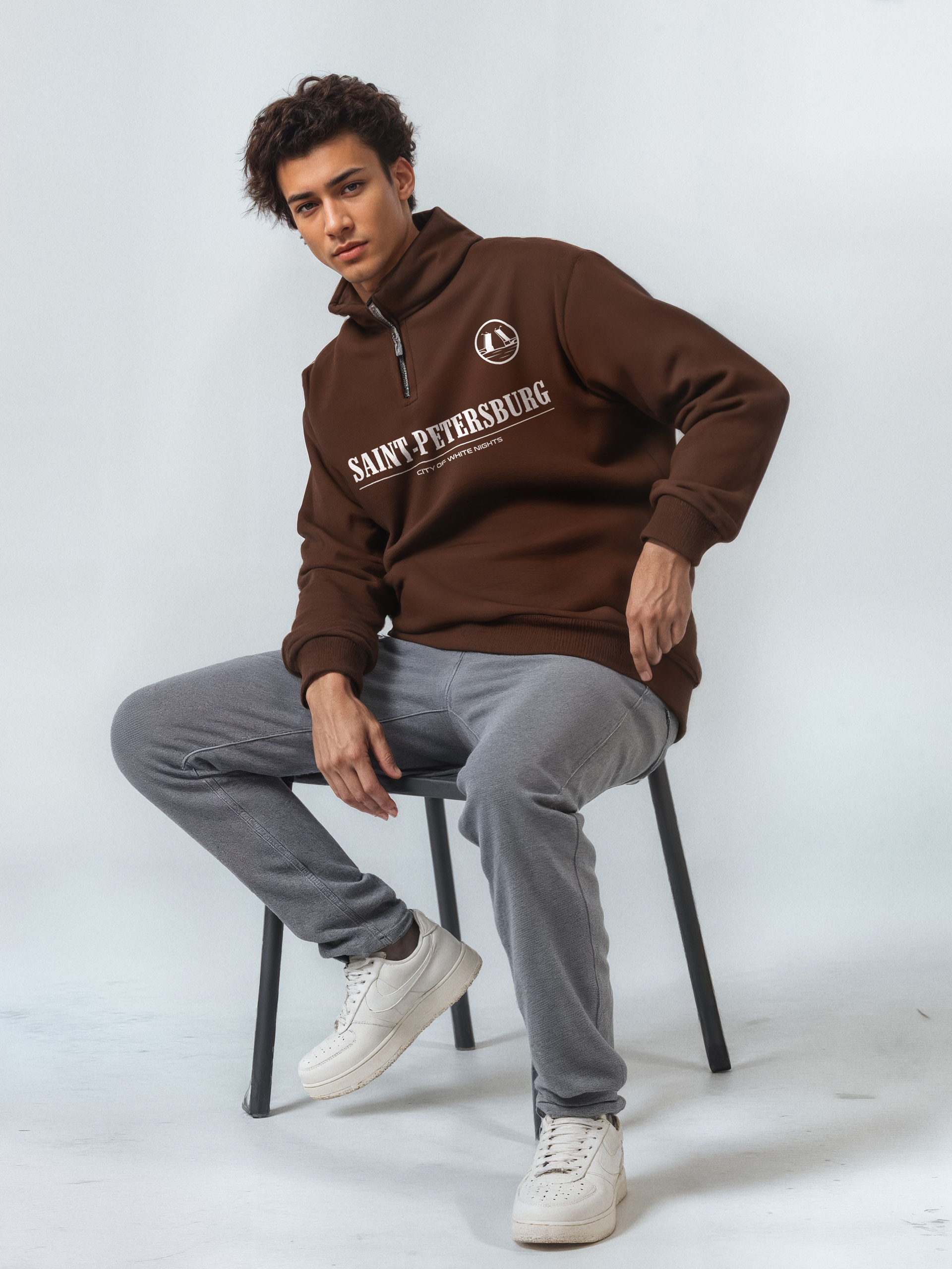 Толстовка мужская с зип-воротником