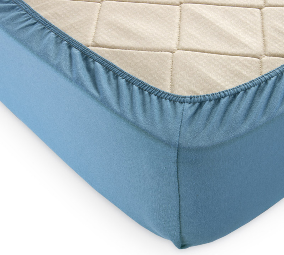 Простыня трикотажная на резинке 125гр борт 20 Текс-Дизайн 180*200, голубая ель евро