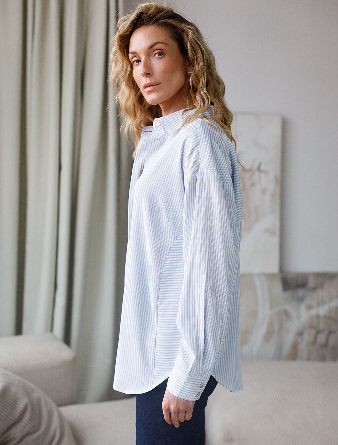 Блузка свободного силуэта в тонкую полоску из эластичного хлопка