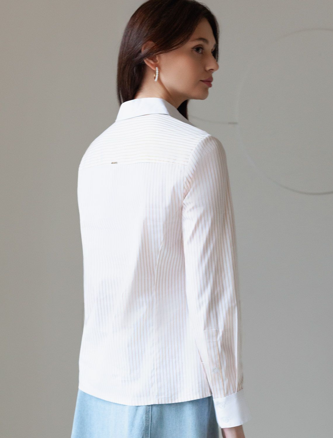 Блузка приталенного силуэта в полоску из эластичного хлопка