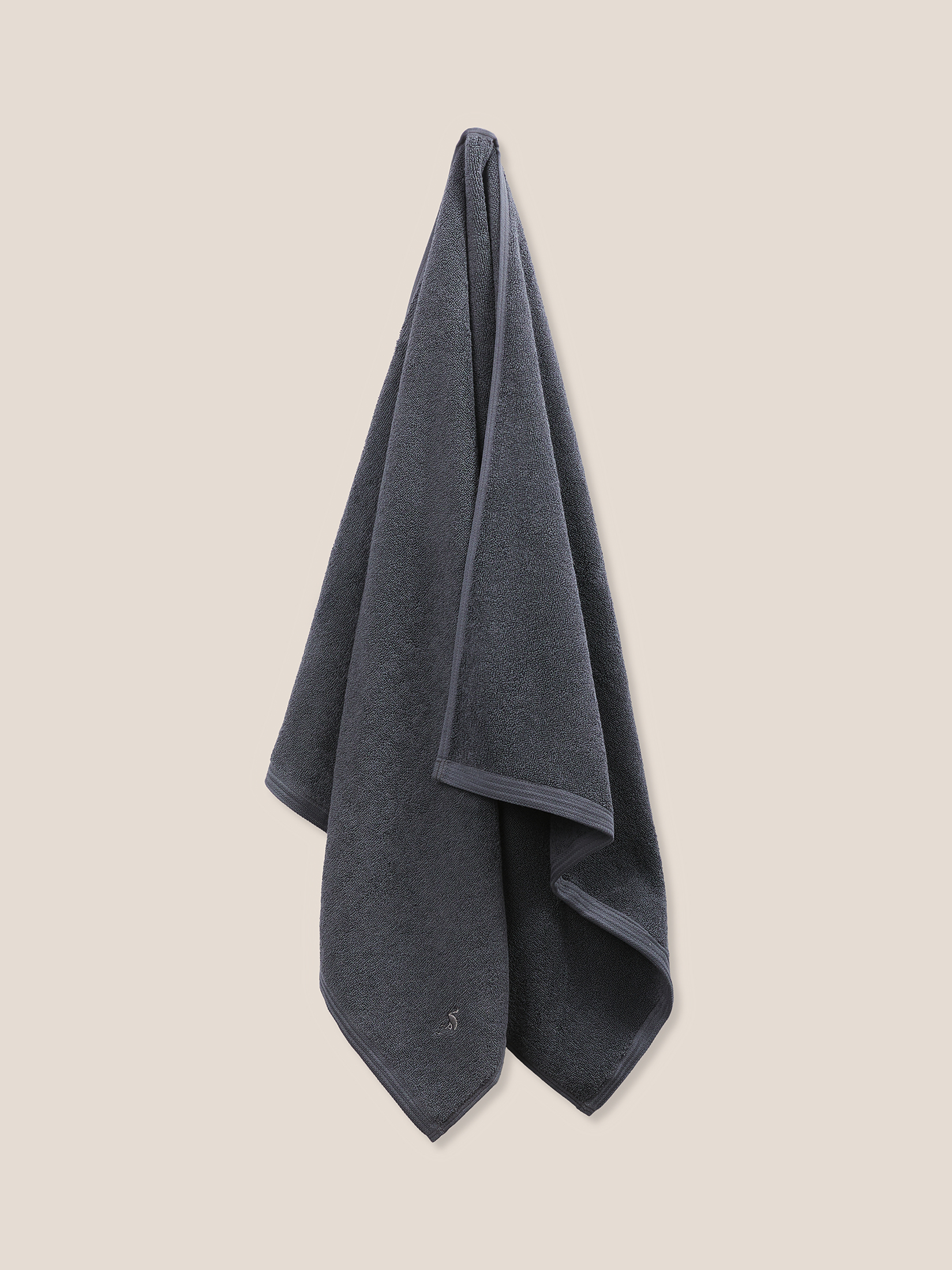 Махровое банное полотенце 70x140 MAISON DAVID 4690888, графитовый