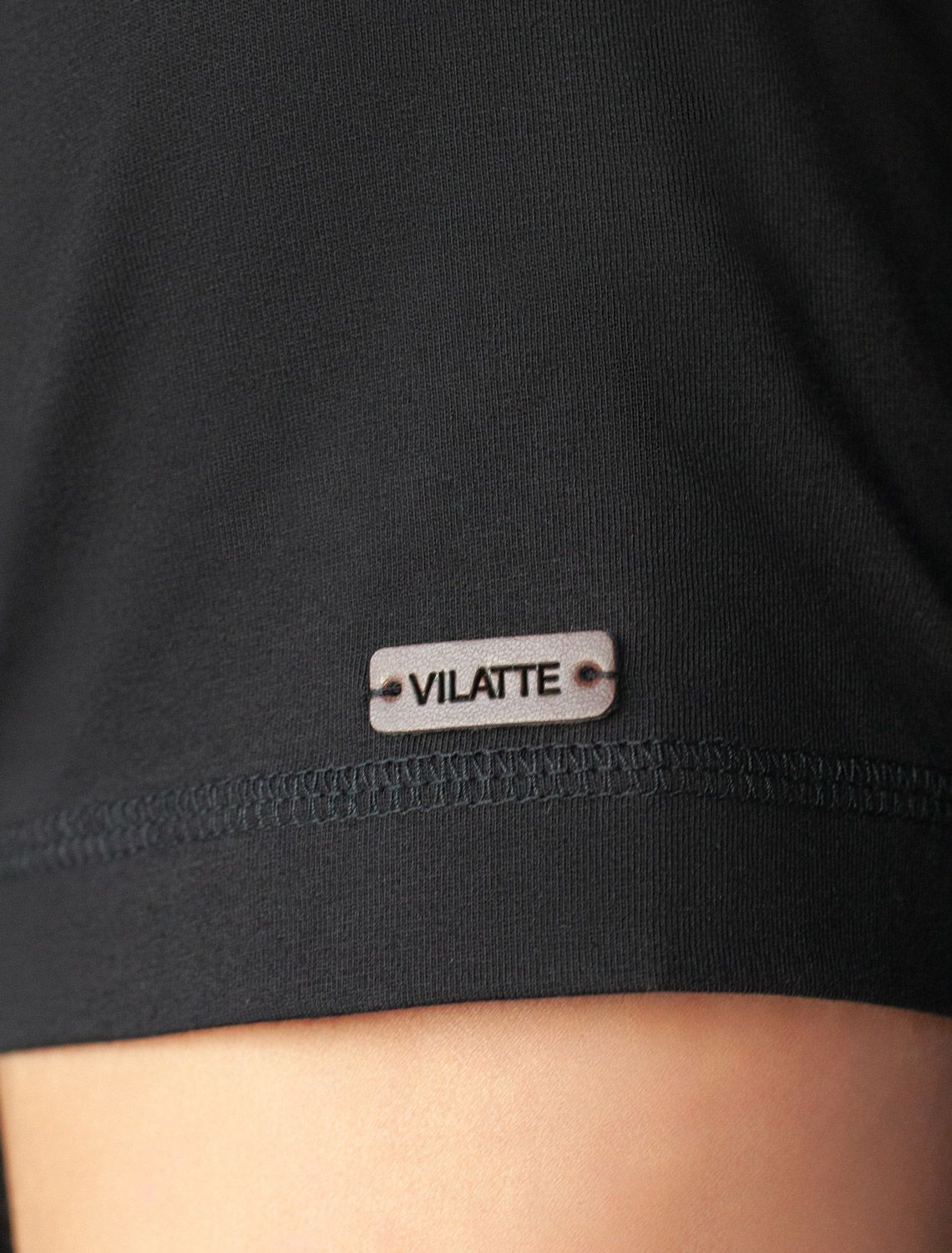 Футболка базовая полуприлегающая из премиального хлопка с принтом