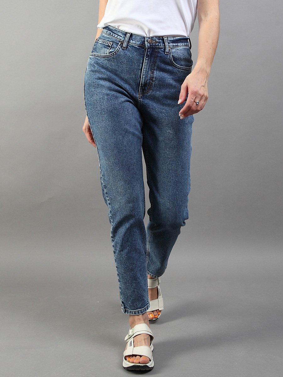 Женские джинсы