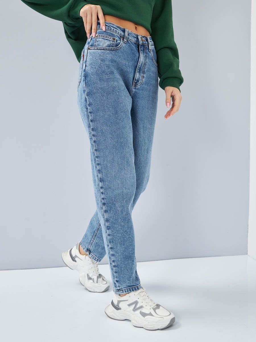 Женские джинсы