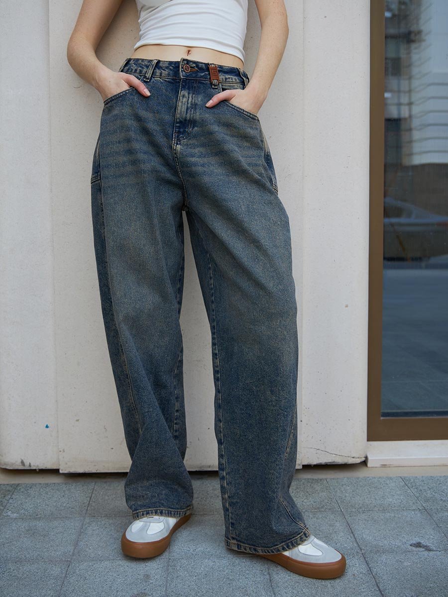 Женские джинсы