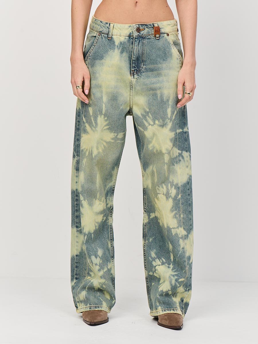 Женские джинсы