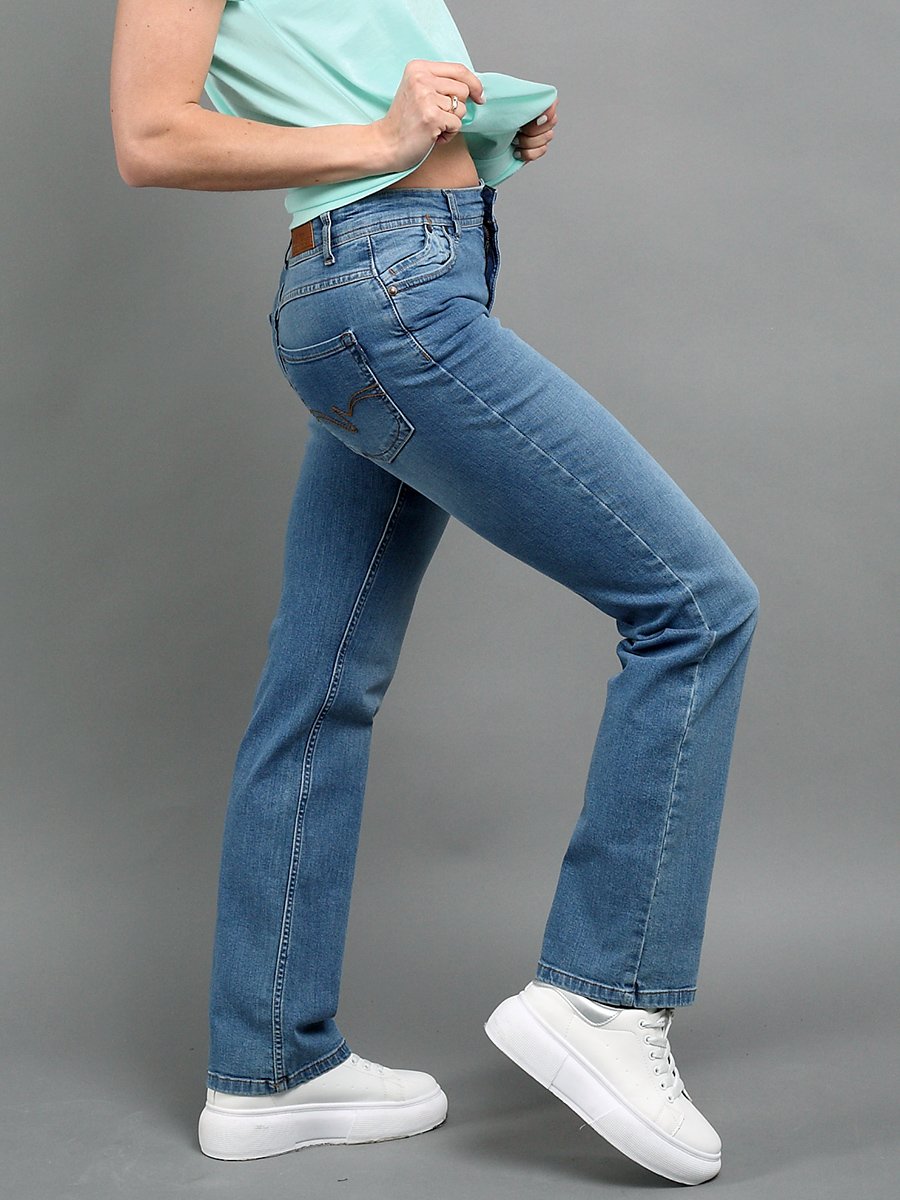 Женские джинсы