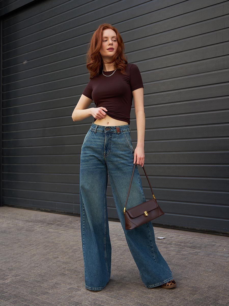 Женские джинсы