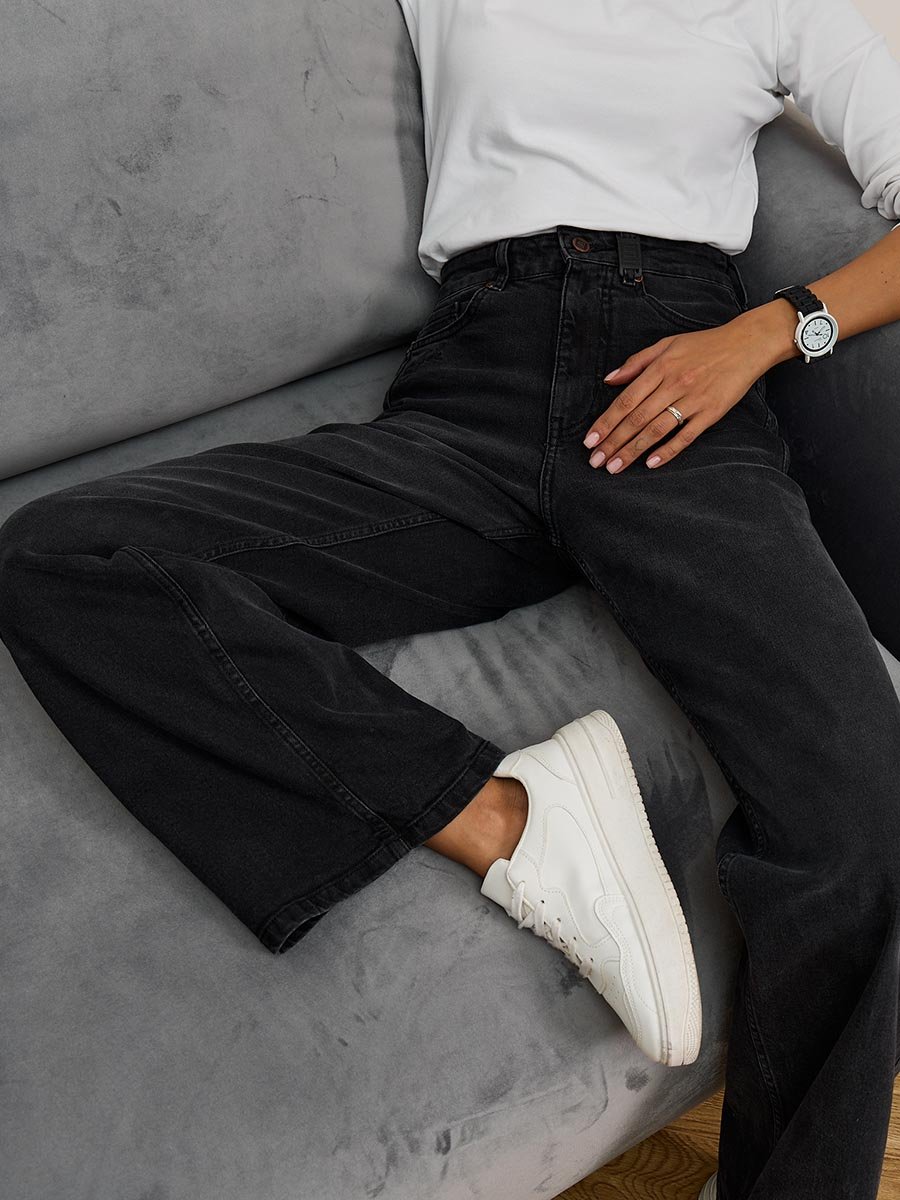 Женские джинсы