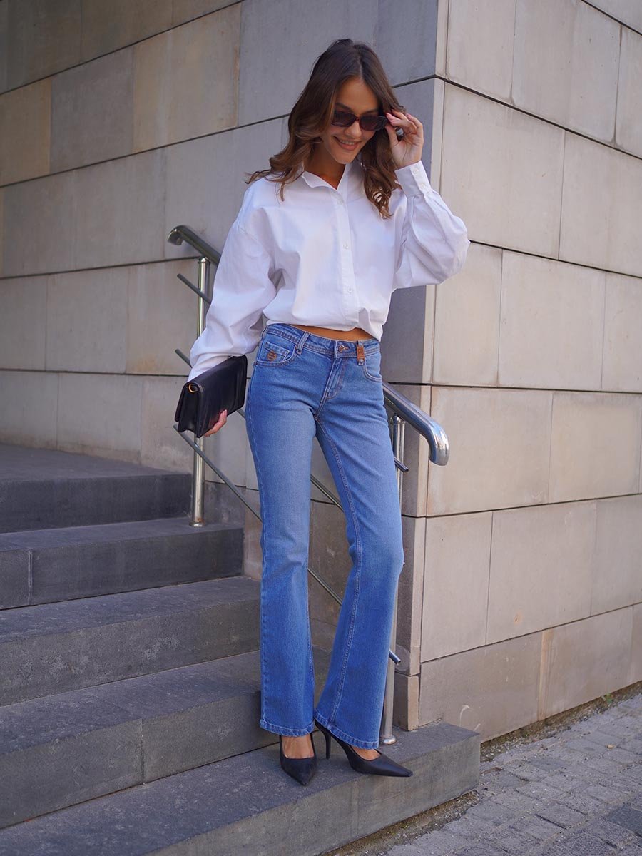 Женские джинсы