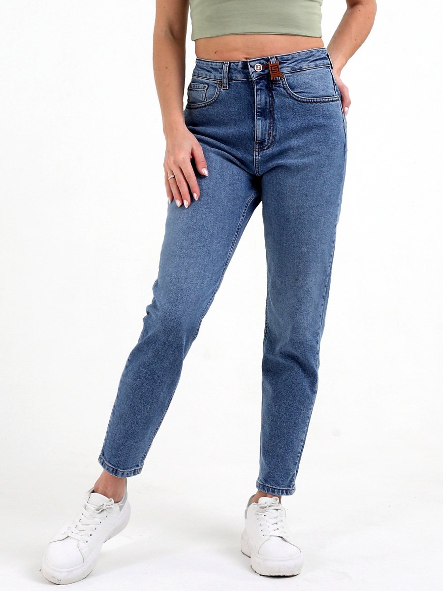 Женские джинсы