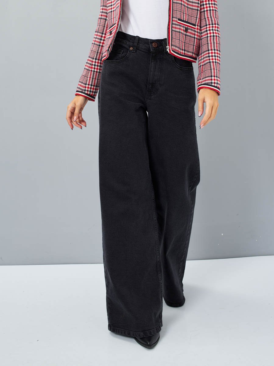 Женские джинсы