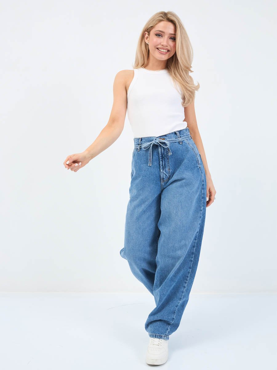 Женские джинсы