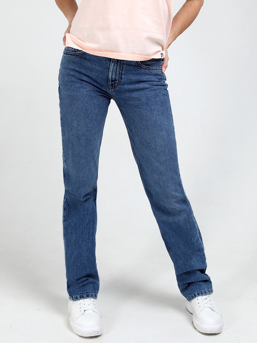 Женские джинсы