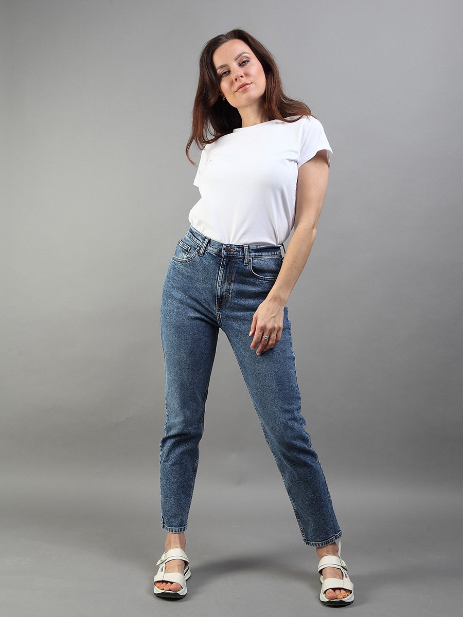 Женские джинсы