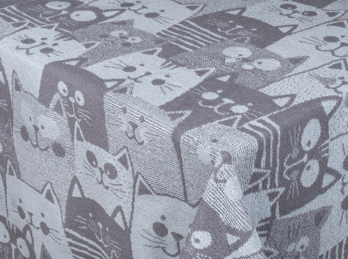 3с109.411ж1 Мир котов (серый св1) Плед 208х150 см