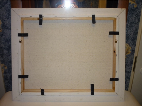 Пример крепления картины по номерам на подрамнике в багет без стекла и картона