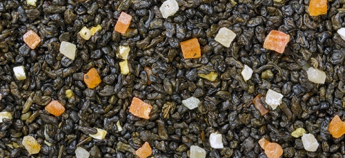 Фрукты тропиков Черный индийский чай с добавлением сушеного манго, ананаса, киви , персика и папайи 