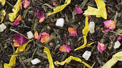 Герцог Мальборо                                                  Чай черный индийский, сен-ча, лепестки роз, подсолнуха, ананас, с ароматом шампанского