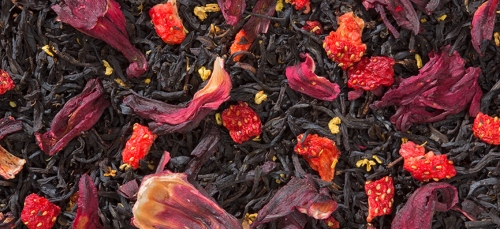 Весенняя свежесть                                             Смесь отборного индийского черного чая, королевского гибискуса, ягод клубники, лепестков османтуса. 